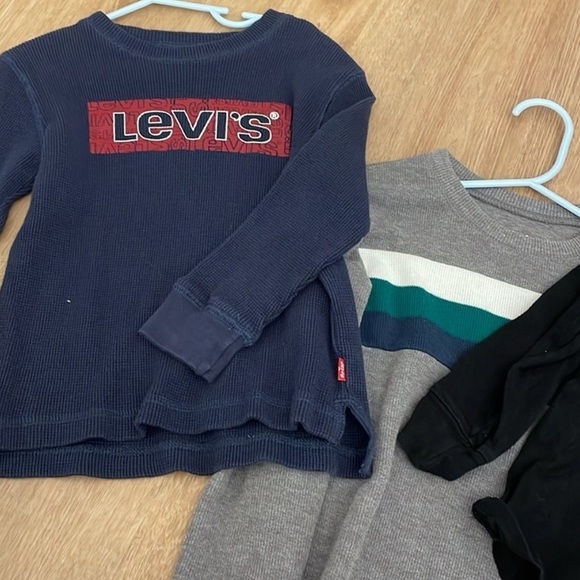 Long Sleves - Picture 2 of 3